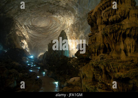 CACAHUAMILPA, Messico - 2010: Grutas de Cacahuamilpa (Cacahuamilpa grotte) è uno dei maggiori sistemi di grotte del mondo. Foto Stock