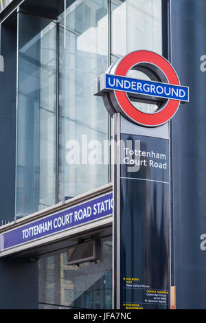 Stazione di Tottenham Court Road dopo aggiornamento pronto per Crossrail, Londra, Inghilterra,U.K. Foto Stock