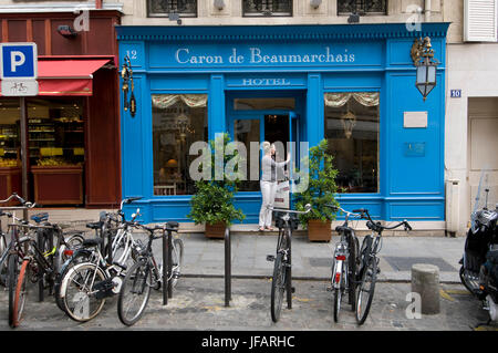 Hotel in Rue Vieille du Temple, Quartiere di Marais, Paris, Francia. Foto Stock