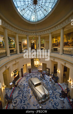 Il Royal Automobile Club, British membri privati' club con oltre 100 anni di tradizione situato su Pall Mall, London, England, Regno Unito Foto Stock