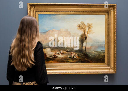 Londra, Regno Unito. 30 giugno 2017. Una delle più grandi opere di J.M.W. Turner ancora in mani private sarà esposta al pubblico al Sotheby's prima di essere messa all'asta la sera di mercoledì 5 luglio. Dipinto nel 1835, Ehrenbreitstein è un'opera tardiva, risalente a un periodo che è ampiamente considerato il migliore di Turner: Altre opere di questo periodo sono ora esposte nei più grandi musei del mondo, con solo un minuto di questa importanza e qualità che rimane di proprietà privata. Stimato a 15-25 milioni di sterline, il dipinto sarà offerto insieme a un gruppo insolitamente grande di dieci opere Foto Stock