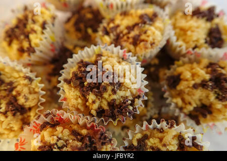 Biscotti tradizionali per Eid celebrazione. Immagine di sfocatura Foto Stock