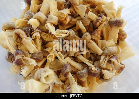 Biscotti tradizionali per Eid celebrazione. Immagine di sfocatura Foto Stock