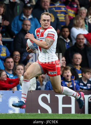 St Helens' Adam Swift durante il Betfred Super League a Headingley Carnegie Stadium, Leeds. Foto Stock