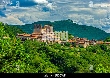 Italia Trentino Tenno il castello Foto Stock