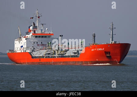 Il LNG Happy Eagle entra nel porto di Rotterdam. Foto Stock