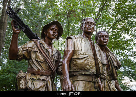 Washington DC, Stati Uniti d'America - 20 Giugno 2009: Close-up di " tre soldati' statua da Frederick Hart. Situato nel Vietnam Veterans Me Foto Stock