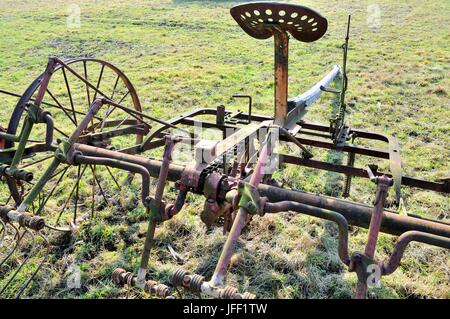 Vecchio moderna agricoltura in transizione Foto Stock