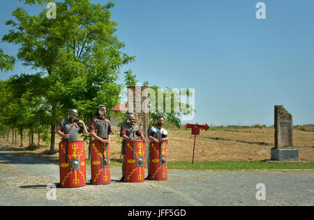 HISTRIA,CONSTANTA, Romania - 25 giugno 2017.autentica esperienza a Histria fortezza con lo stile di vita e le tattiche di romani e Daci.Parte del Tour X Foto Stock