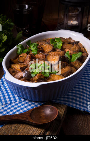 Casseruola di melanzane - Melitzana Me Kreas Foto Stock