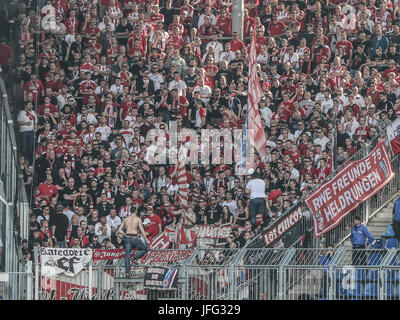 FC Fanblock Rot-Weiss Erfurt Foto Stock