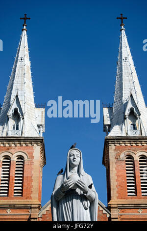 La cattedrale di Notre Dame Basilica di SAIGON in Ho Chi Minh City, Vietnam Asia Foto Stock