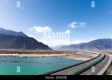 Expressway in Tibet Foto Stock