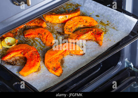 La zucca tostate in forno Foto Stock