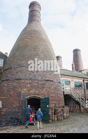 Inghilterra, Staffordshire, Stoke-on-Trent, Gladstone Pottery Museum, Storico di forni per ceramica Foto Stock