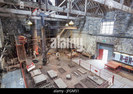 Il Galles, Gyynedd, Llanberis, il National Slate Museum, la fonderia Foto Stock