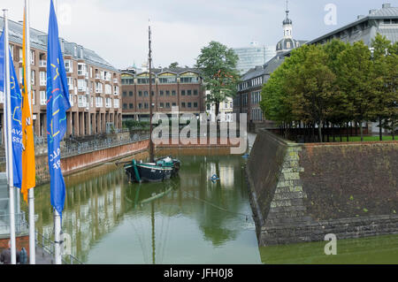 Vecchio porto, la Città Vecchia di Dusseldorf, Nord Reno-Westfalia, Germania Foto Stock