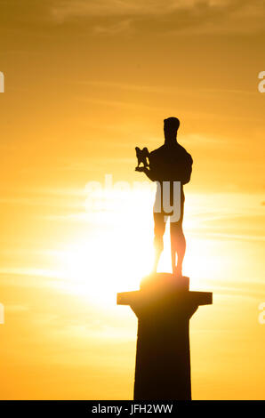 Statua del Pobednik (vincitore) nella fortezza Kalemegdan, Serbia, Belgrado Foto Stock