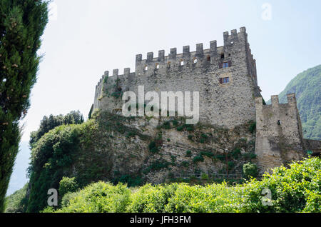 L'Italia, vicino Gardasee, Trentino Alto Adige Provincia di Trento (T) Tenno Castello di Tenno Foto Stock