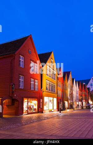 Famoso Bryggen street a Bergen - Norvegia Foto Stock