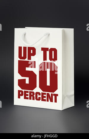 White shopping bag fino al 50 percento Foto Stock