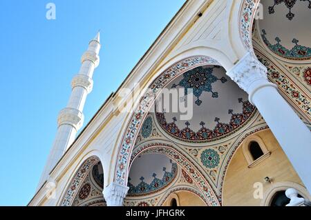 Torre minareto della moschea Blu Manavgat Turchia Foto Stock