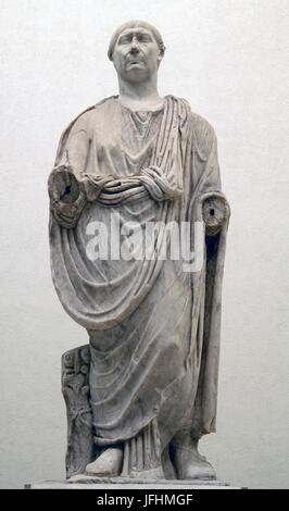 Statua Estatua de Trajano Trajan fu imperatore romano dal 98 al 117 D.C. Foto Stock