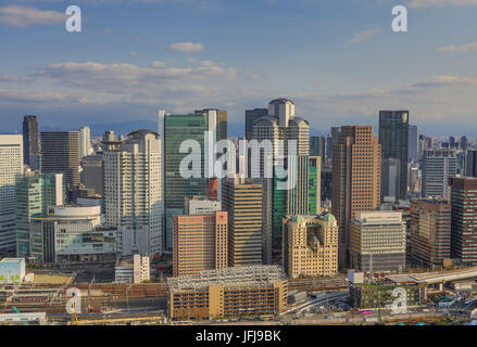 Giappone, città di Osaka, quartiere Umeda skyline Foto Stock