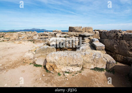 Figlio necropoli reale con resti dal VII secolo a.c. a Maiorca, isole Baleari, Spagna. Foto Stock