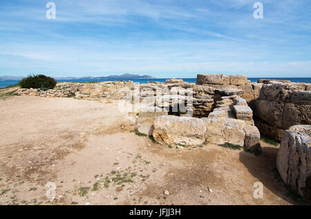 Figlio necropoli reale con resti dal VII secolo a.c. a Maiorca, isole Baleari, Spagna. Foto Stock