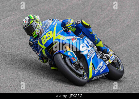 Hohenstein-ernstthal, Germania. 01 Luglio, 2017. Andrea Iannone di Italia e il Team Suzuki ECSTAR giostre durante il MotoGp di Germania - Qualifiche sul circuito del Sachsenring circuito su luglio 1, 2017 in Hohenstein-ernstthal, Germania. Credito: marco iorio/Alamy Live News Foto Stock