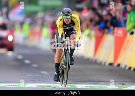 Dusseldorf, Renania settentrionale-Vestfalia (Germania). 01 Luglio, 2017. ; GROENEWEGEN Dylan (NED) pilota del Team Lotto NL - Jumbo in azione durante la fase 1 della 104th edizione del 2017 Tour de France corsa di ciclismo, una cronometro individuale fase di 14 kms Credit: Azione Plus immagini di sport/Alamy Live News Foto Stock