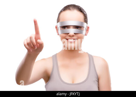 Ragazza Techno premendo il tasto virtuale isolato su bianco Foto Stock