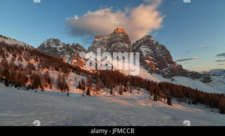 Il Monte Pelmo, Dolomiti, Borca di Cadore, Belluno, Veneto, Italia, Foto Stock