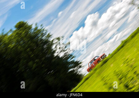 BMW 2002 tii 1971- classico auto sulla strada Foto Stock