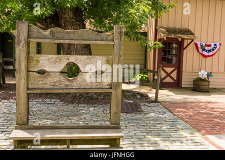 Un vecchio gogna sul display a Smithville New Jersey Foto Stock