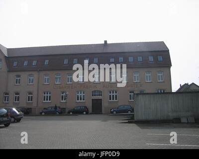 Questa immagine presenta una pagina di una pubblicazione datata 24 marzo 2010, intitolata "Bände 995". La pagina verosimilmente discute o documenta un argomento importante o un report relativo al suo tema di pubblicazione. Foto Stock