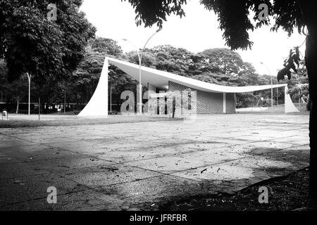 La Madonna di Fatima Chiesa, Brasilia, 1959, architetto Oscar Niemeyer Foto Stock