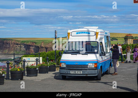 Classic ice cream van, Cambs, North Yorkshire, Inghilterra Foto Stock