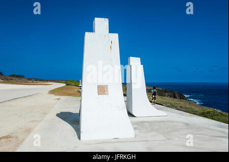 Worldwar II memorial presso il Banzai scogliere in Saipan, Marianne settentrionali, Pacifico centrale Foto Stock