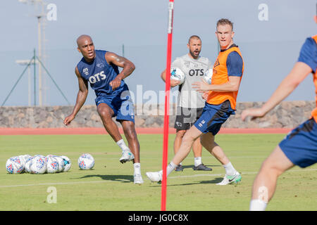 Tenerife. Il 3° luglio 2017. Andre saggezza confermato nuova firma oggi vede la formazione con Derby County Football Club di formazione presso il T3 impianto sportivo in Tenerife. Foto Stock