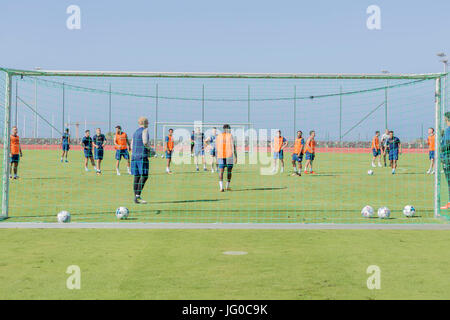 Tenerife. Il 3° luglio 2017. Andre saggezza confermato nuova firma oggi vede la formazione con Derby County Football Club di formazione presso il T3 impianto sportivo in Tenerife. Foto Stock