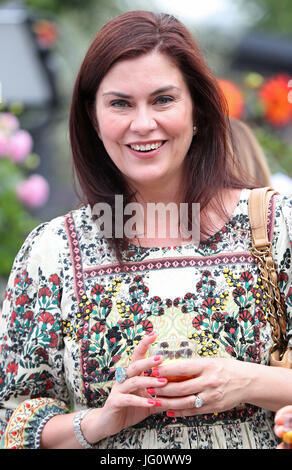 Amanda agnello durante la giornata della stampa per la RHS Hampton Court Palace Flower Show 2017 a Hampton Court, Londra. Foto Stock