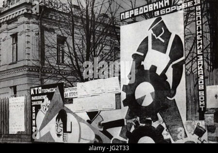 Kolpino800 5D1876E689076fba71611b516e8d09annuncio 28 9 Foto Stock