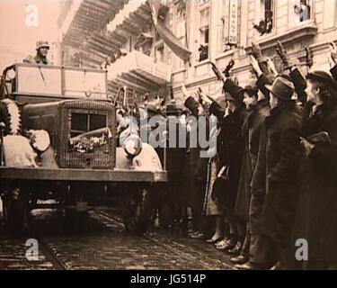 PražC5A1tí Němci zdraví příjezd wehrmachtu Foto Stock