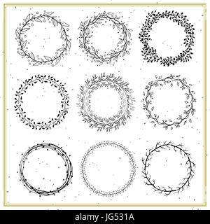 Raccolta di disegnato a mano cornici floreali Illustrazione Vettoriale
