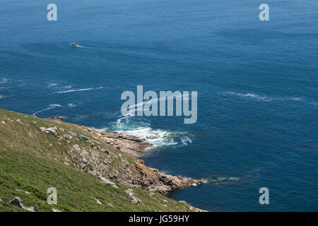 Oceano atlantico raffigurato da Capo Finisterre (Cabo Fisterra) in Galizia, Spagna. Foto Stock