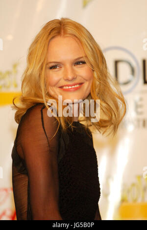 Kate Bosworth arriva showest cerimonia di premiazione tenutasi il Paris Las Vegas durante showest,ufficiali della convenzione di associazione nazionale dei proprietari del teatro,marzo 13,2008 Las Vegas, Nevada. Foto Stock