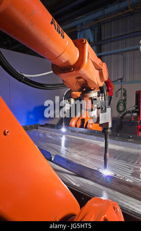 Il filo ad arco + produzione additiva a Cranfield University Foto Stock