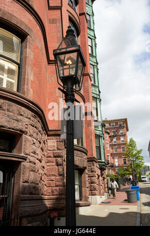 Giorno gas illuminato illuminazione stradale in gioia street beacon hill Boston STATI UNITI D'AMERICA Foto Stock